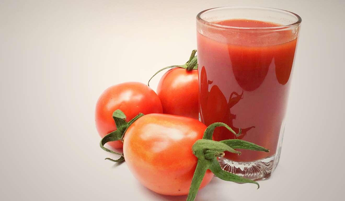 Tomato juice and flying go well together.