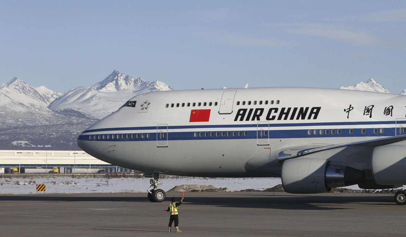The plane carrying Chinese President Xi Jinping taxies to a stop in Anchorage, Alaska, with the snow-capped Chugach Mountains in the background. During the refuelling stop, Xi met and had dinner with Alaska governor Bill Walker. That Xi took time to cultivate ties by talking about constructive economic ties, natural gas and the Arctic is meaningful. Photo: AP