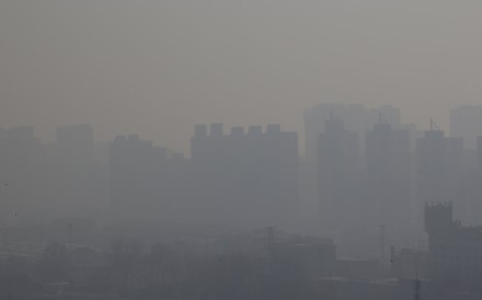 Residential buildings are shrouded in heavy smog in Beijing on Wednesday. Photo: Reuters Residential buildings are shrouded in heavy smog in Beijing on Wednesday. Photo: Reuters
