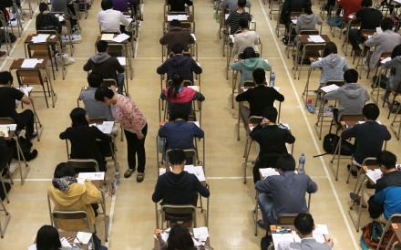 This may not be the best way for students to learn English. Photo: May Tse This may not be the best way for students to learn English. Photo: May Tse