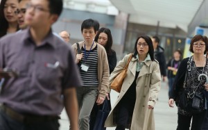 The federation surveyed 787 employees on how their wages had changed. Photo: K.Y.Cheng