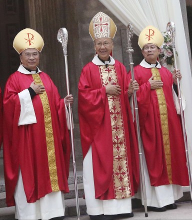 Bishop Michael Yeung Ming-cheung (left), Bishop of Hong Kong Cardinal John Tong Hon and bishop Stephen Lee Bun-sang. Photo: SCMP Pictures