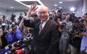 Woo Kwok-hing makes his shock announcement that he is running for chief executive. Photo: Sam Tsang