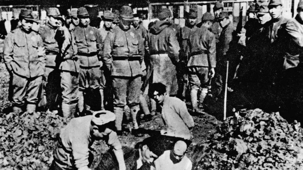 Author Haruki Murakami calls for fight against ‘replacing memory’ as