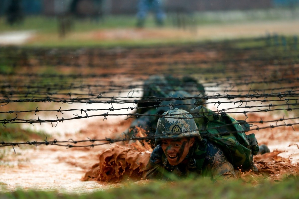 Soldiers of the People's Liberation Army Marine Corps train in Zhanjiang, Guangdong province. Photo: Reuters