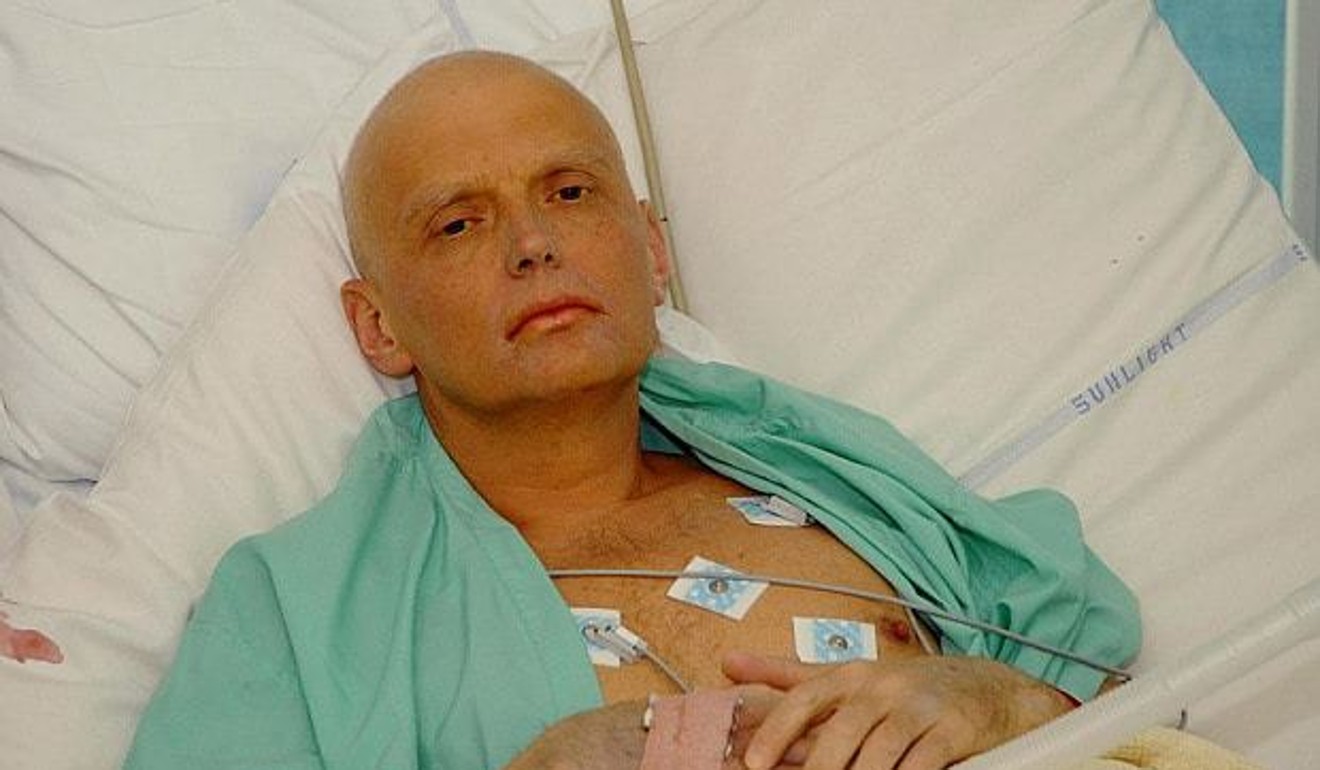 Alexander Litvinenko in his hospital bed after being poisoned. Photo: AP