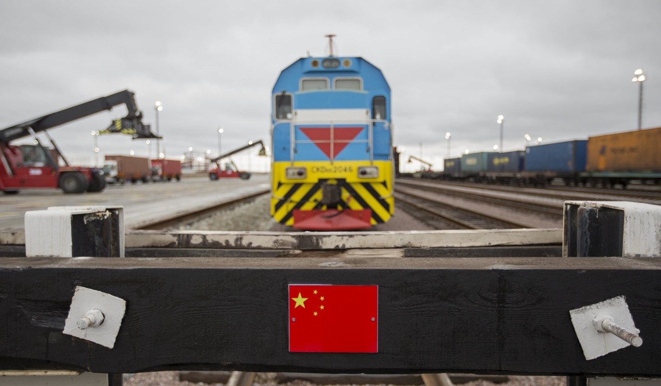 A Chinese flag decorates a railway buffer stop at the Khorgos crossing point on the border with Kazakhstan in October 2015. Photo: Reuters