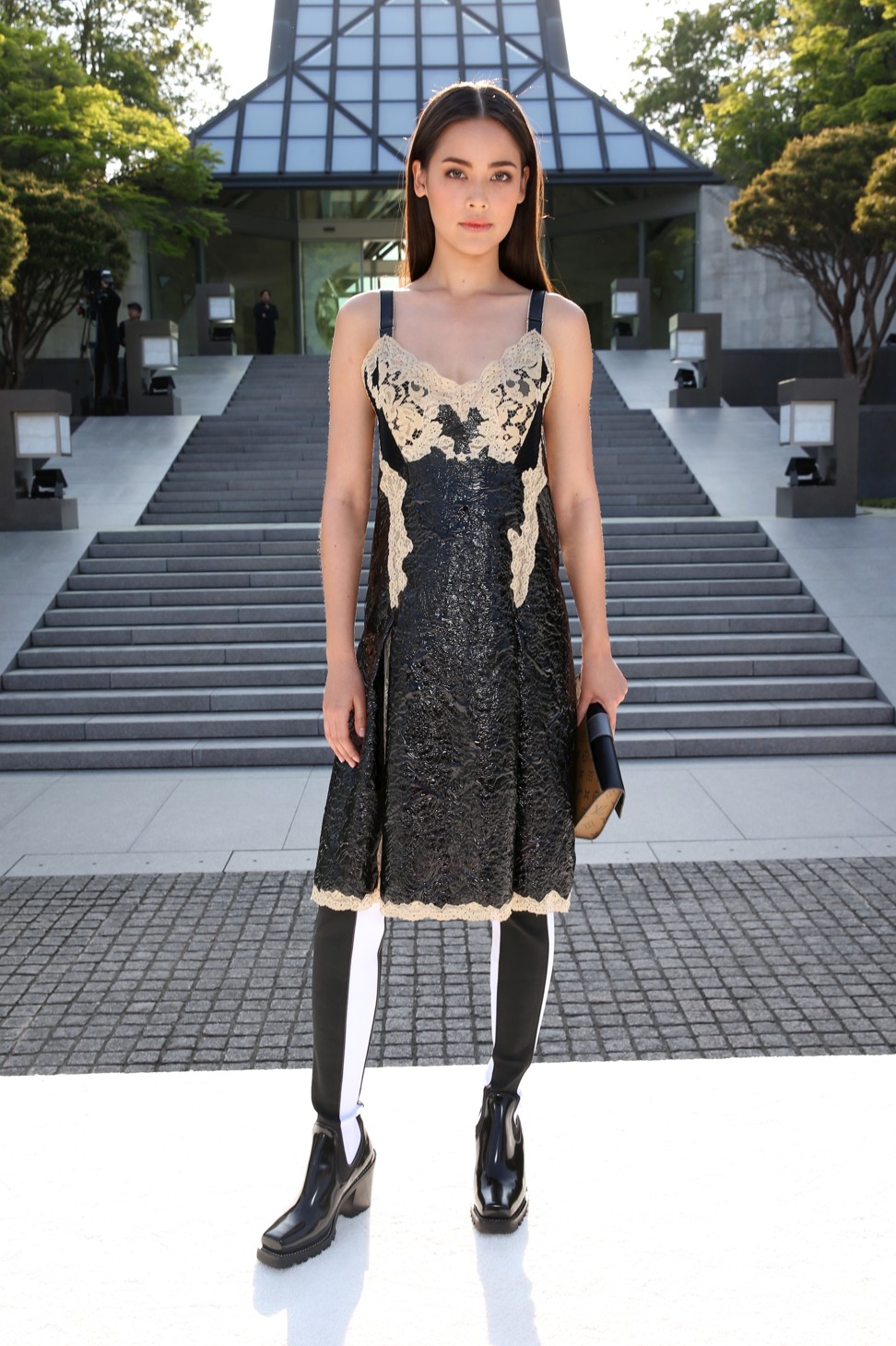 Louis Vuitton on X: Fan Bing Bing at the #LVCruise Show by @TWNGhesquiere  at the Miho Museum near Kyoto, Japan. Watch the show now at    / X