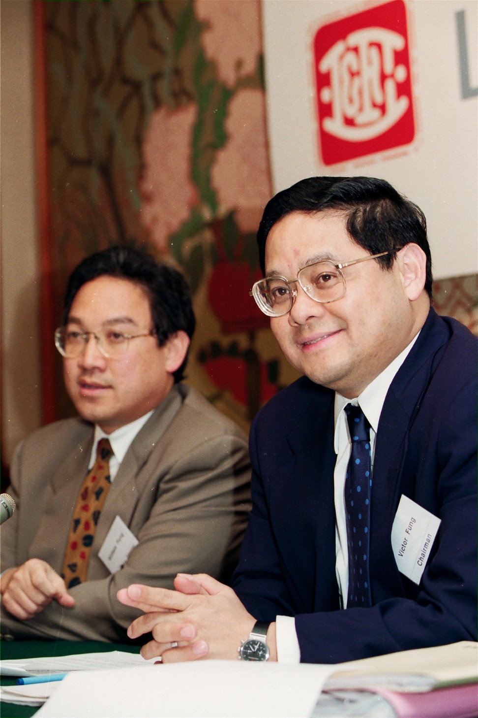 Victor Fung (right) and William Fung in 1995. The brothers have just announced a $475 million takeover of Inchcape Buying Services (IBS). Photo: SCMP