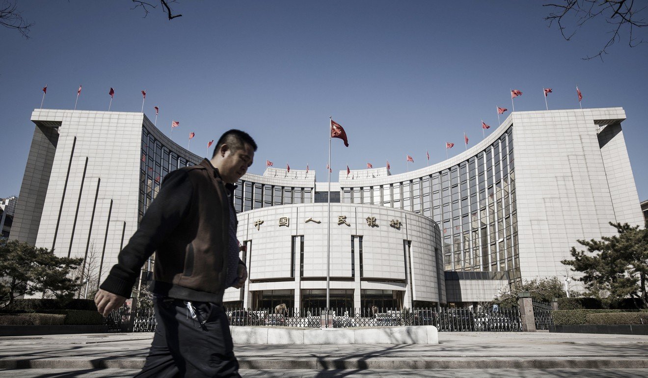 Analysts say the central bank has refrained from raising rates on fears of crimping economic growth. Photo: Bloomberg