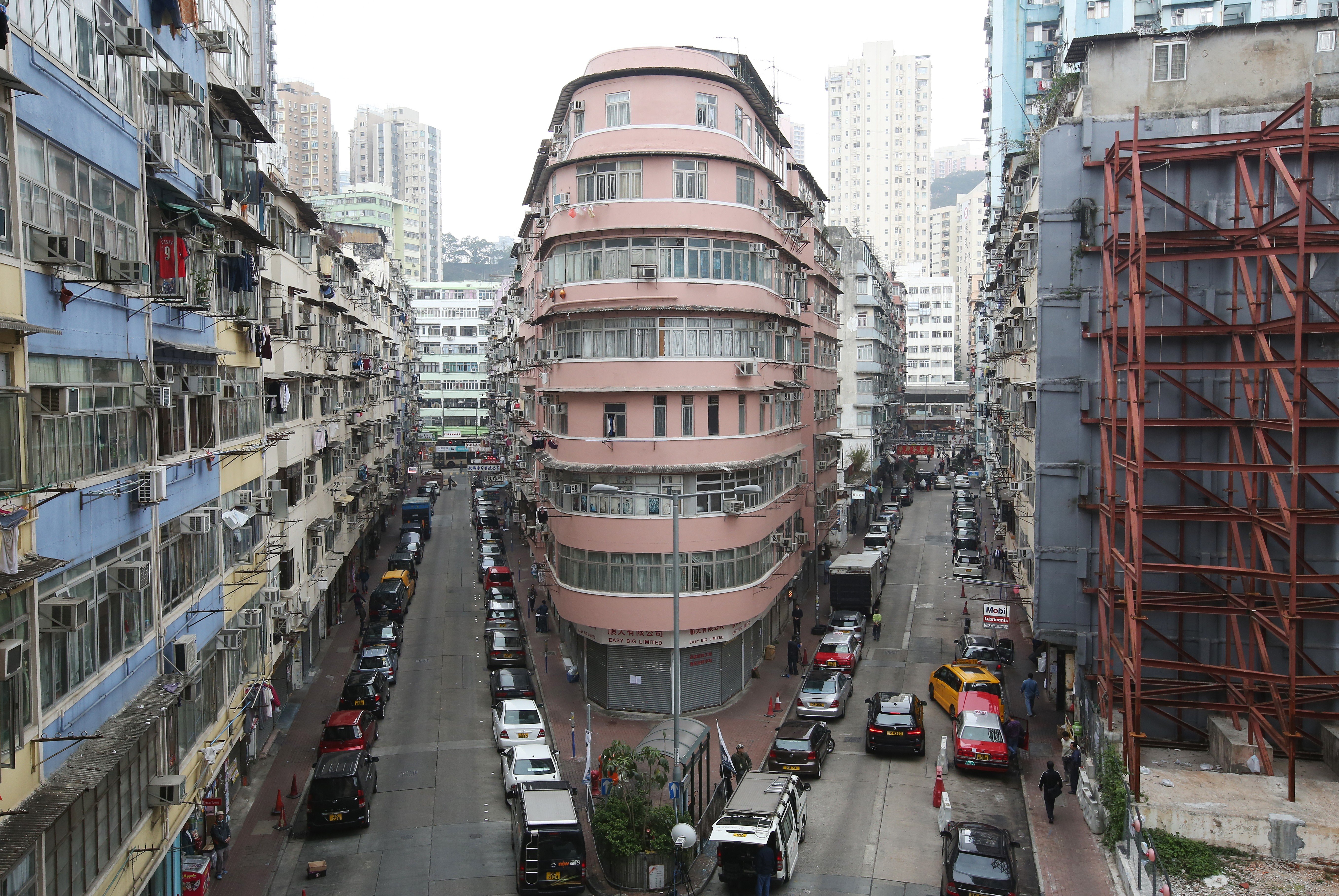 Old Hong Kong tenement buildings with subdivided flats pose threat as
