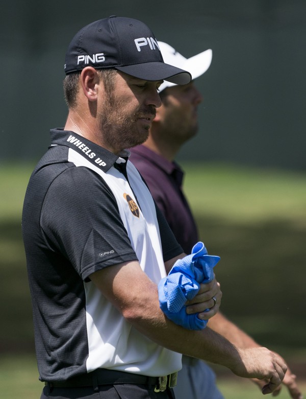 Oosthuizen required treatment on a muscular injury. Photo: EPA