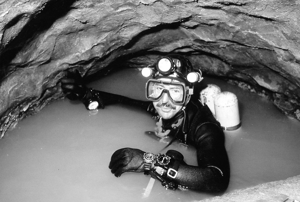 McCartney cave diving in the Jenolan Caves, in New South Wales, Australia, in August 1988. Picture: Keir Vaughan-Taylor