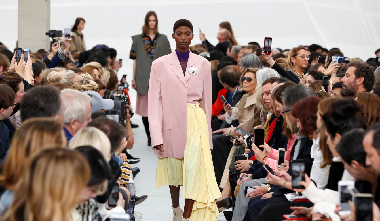 British designer Phoebe Philo used pale sorbet colours as part of her Spring/Summer 2018 women's ready-to-wear collection show for fashion house Celine during Paris Fashion Week, France, October 1, 2017. Photo: Reuters