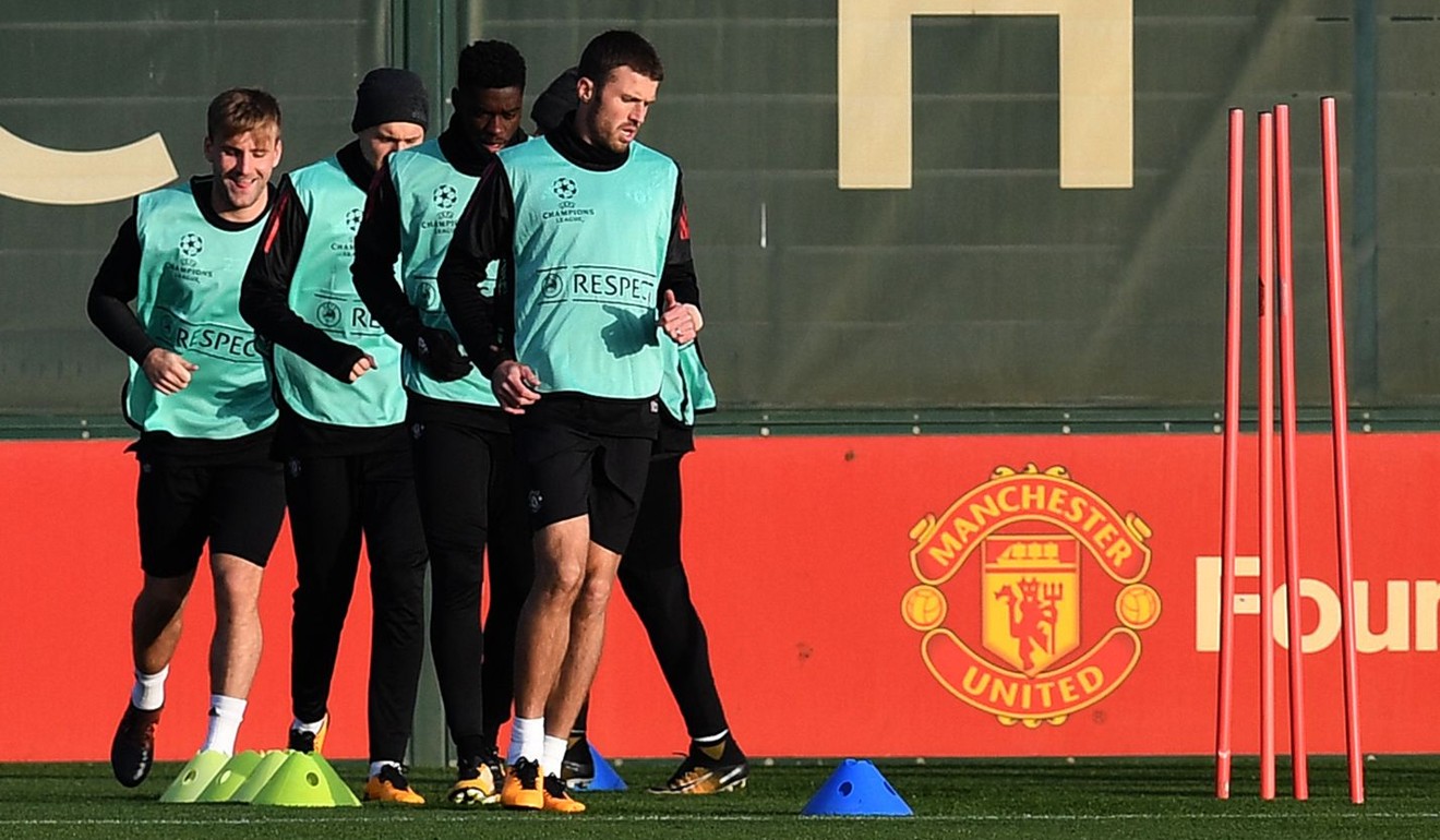 Michael Carrick (front) back in training with Manchester United last month. Photo: AFP