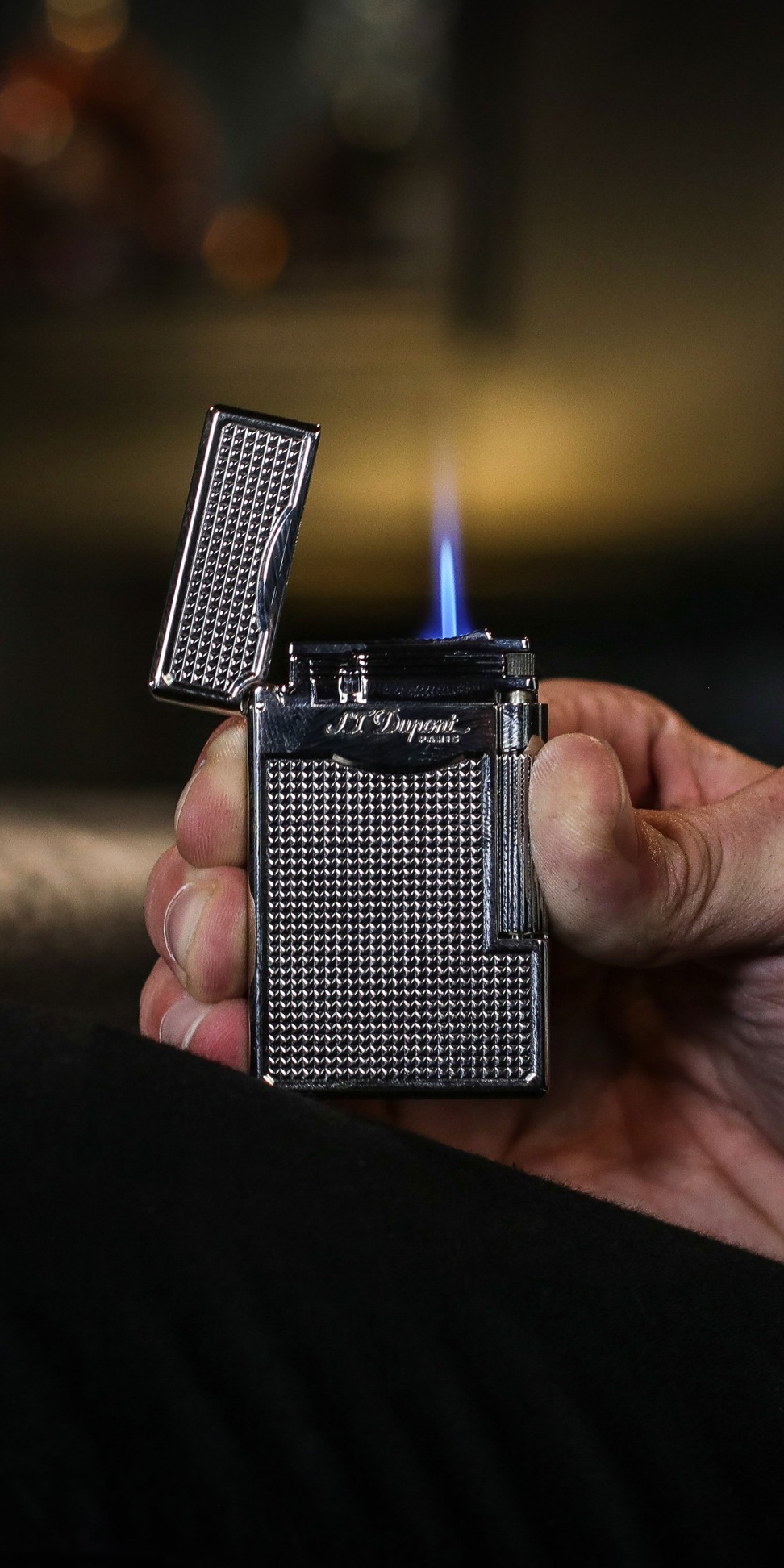 Le Grand S.T. Dupont Diamond Head Ligne 2 Lighter HK$10,000.