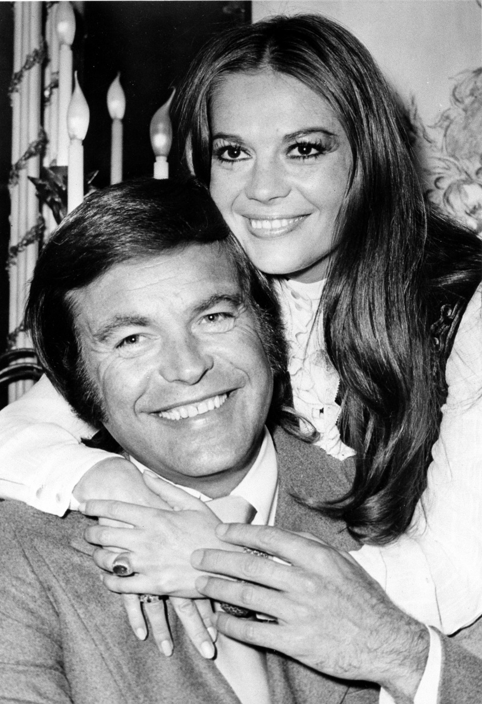 In this April 23, 1972 file photo, actor Robert Wagner and actress Natalie Wood, pose at the Dorchester Hotel in London, England. Photo: AP