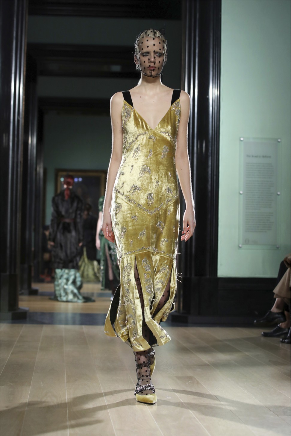 London Fashion Week: Erdem shows fancy florals as Christopher Kane goes ...