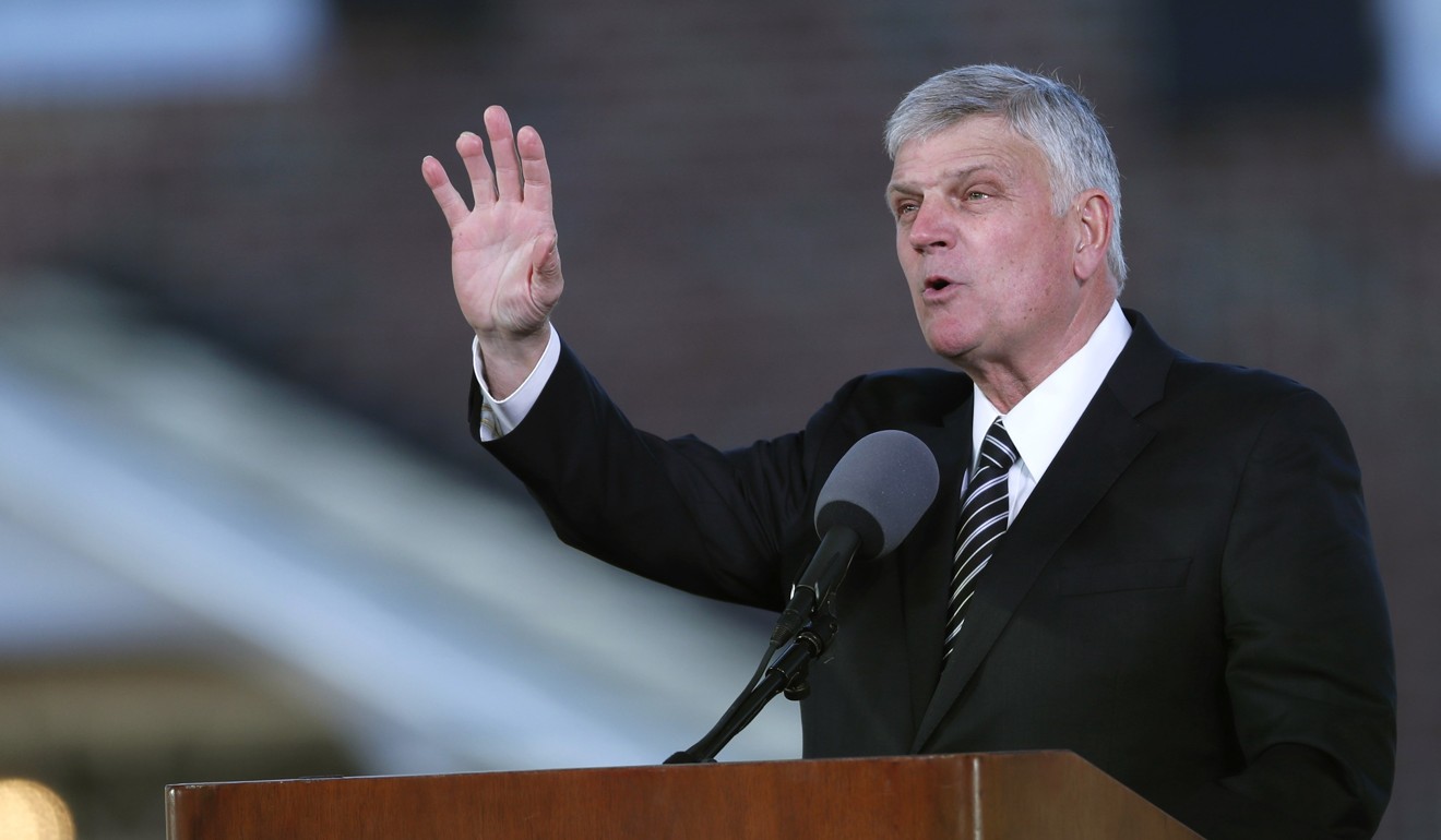 Franklin Graham, son of Billy Graham, delivers a sermon for his father. Photo: Reuters