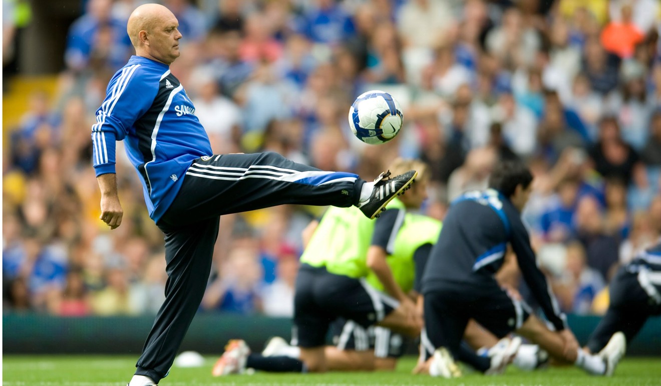 Ray Wilkins during his time as assistant coach of Chelsea in 2009. Photo: EPA