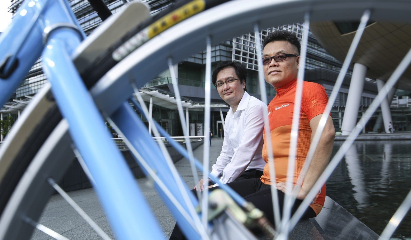 Parkson Yip (left), vice-president of strategic business development for Sharing Economy International, with Bryan Au, founder of Xiao Sun Bike, at the Hong Kong Science Park in Sha Tin. Photo: Edmond So