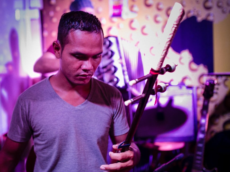 Vy Nget, who plays tro sau, a traditional Cambodian fiddle. Photo: Steve Porte