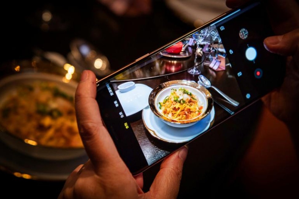 Each course at the #LetsGold dining experience is accompanied by a little tech magic.