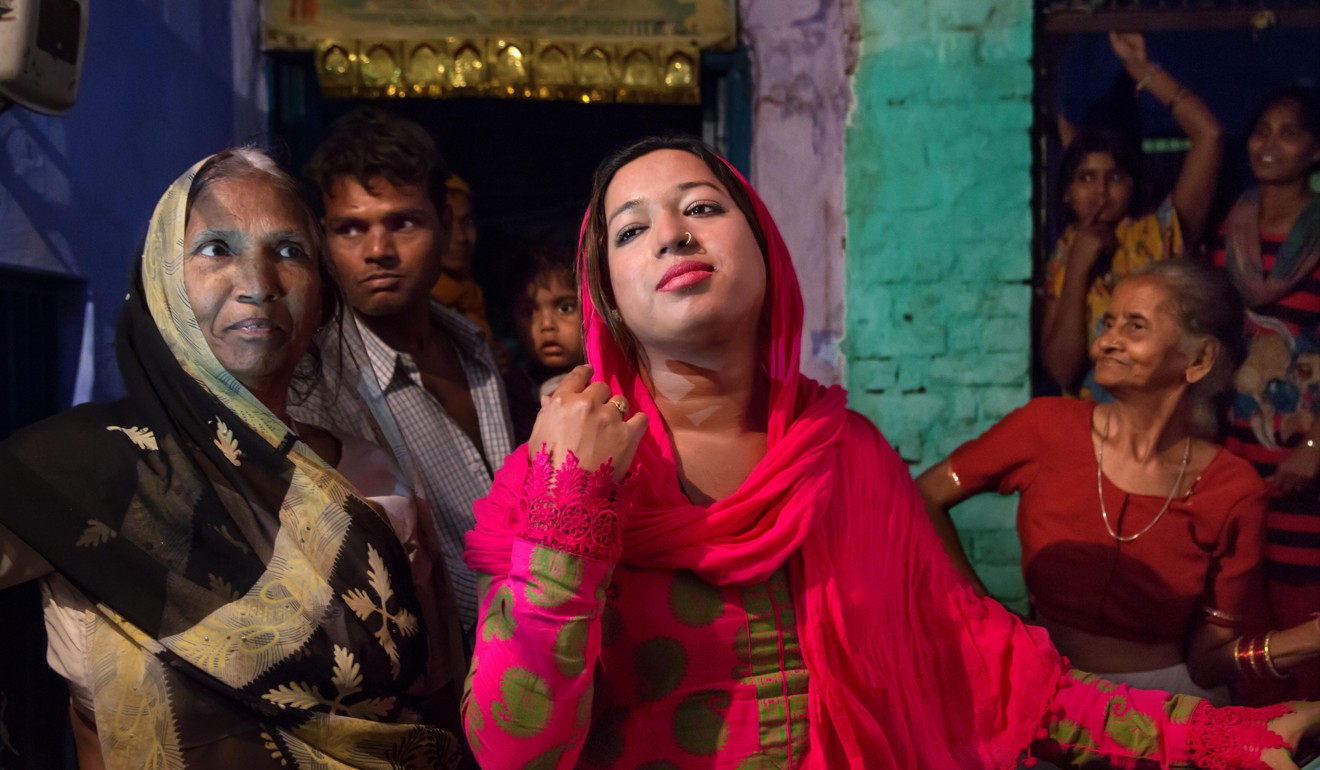An Indian transgender woman in Agra. Photo: Alamy