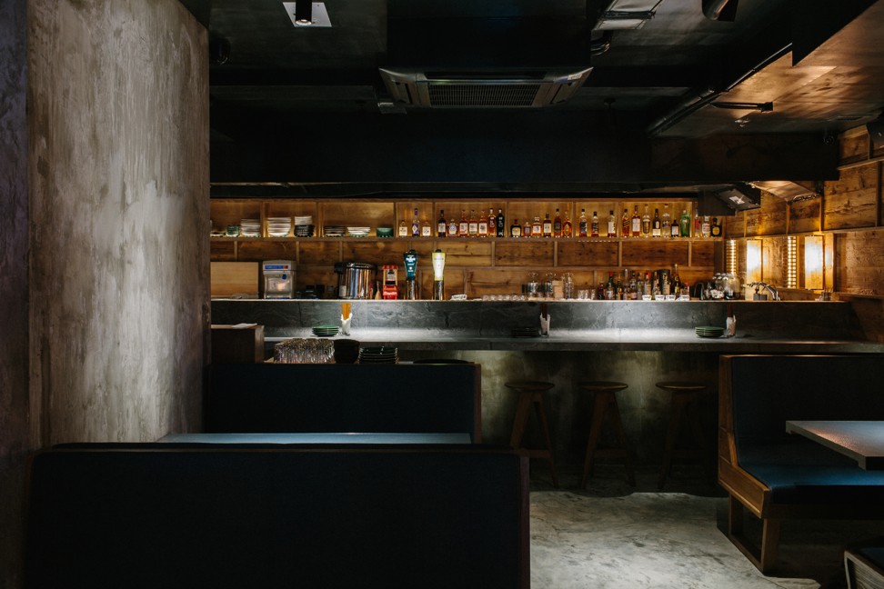 Hugger Mugger - International Bar in Central Hong Kong