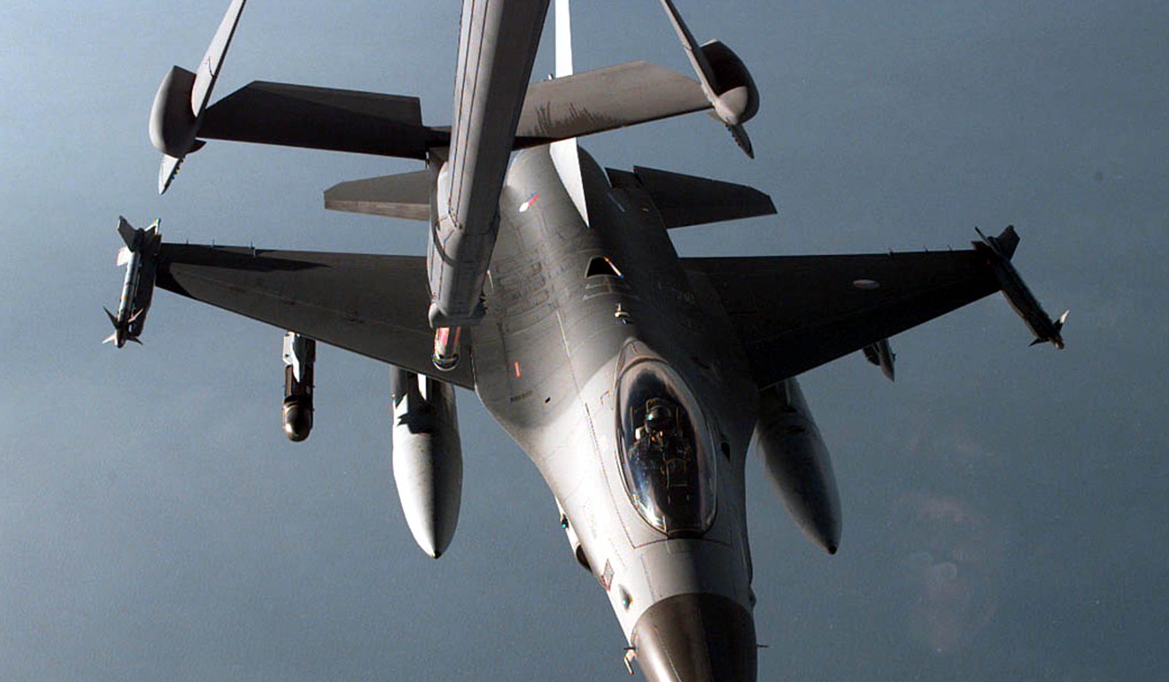File photo of an F-16 from the Netherlands receiving fuel in mid-air. Photo: Reuters