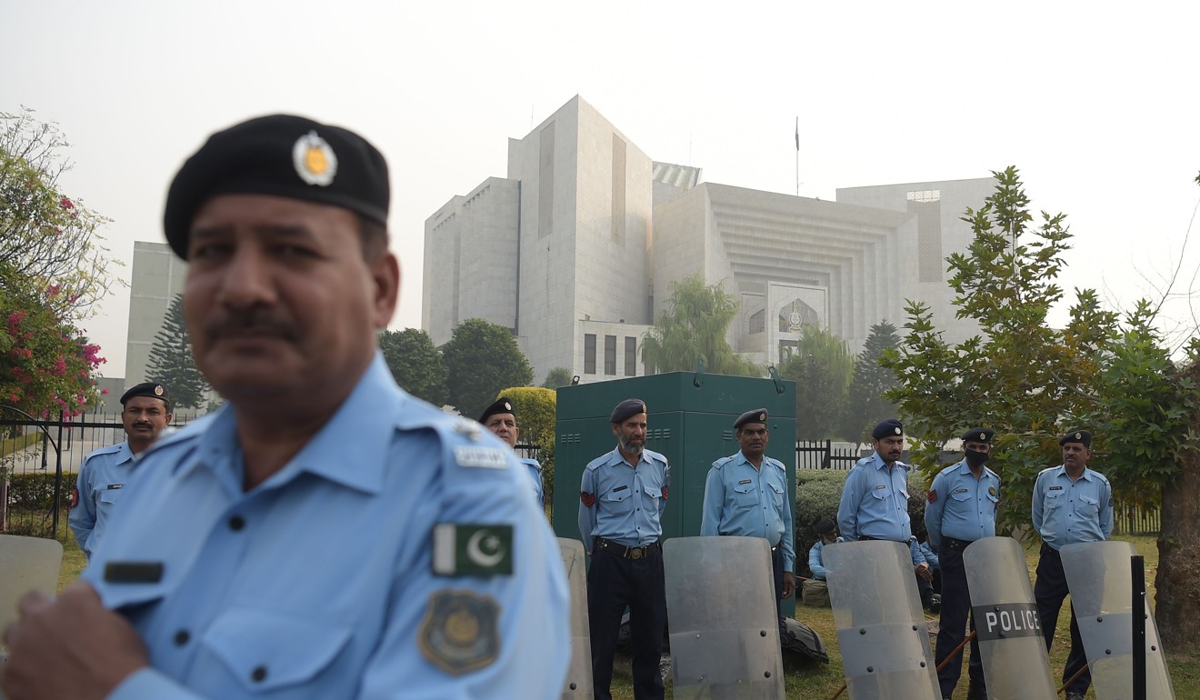 Pakistani Woman Asia Bibi Acquitted After Supreme Court Overturns Death ...