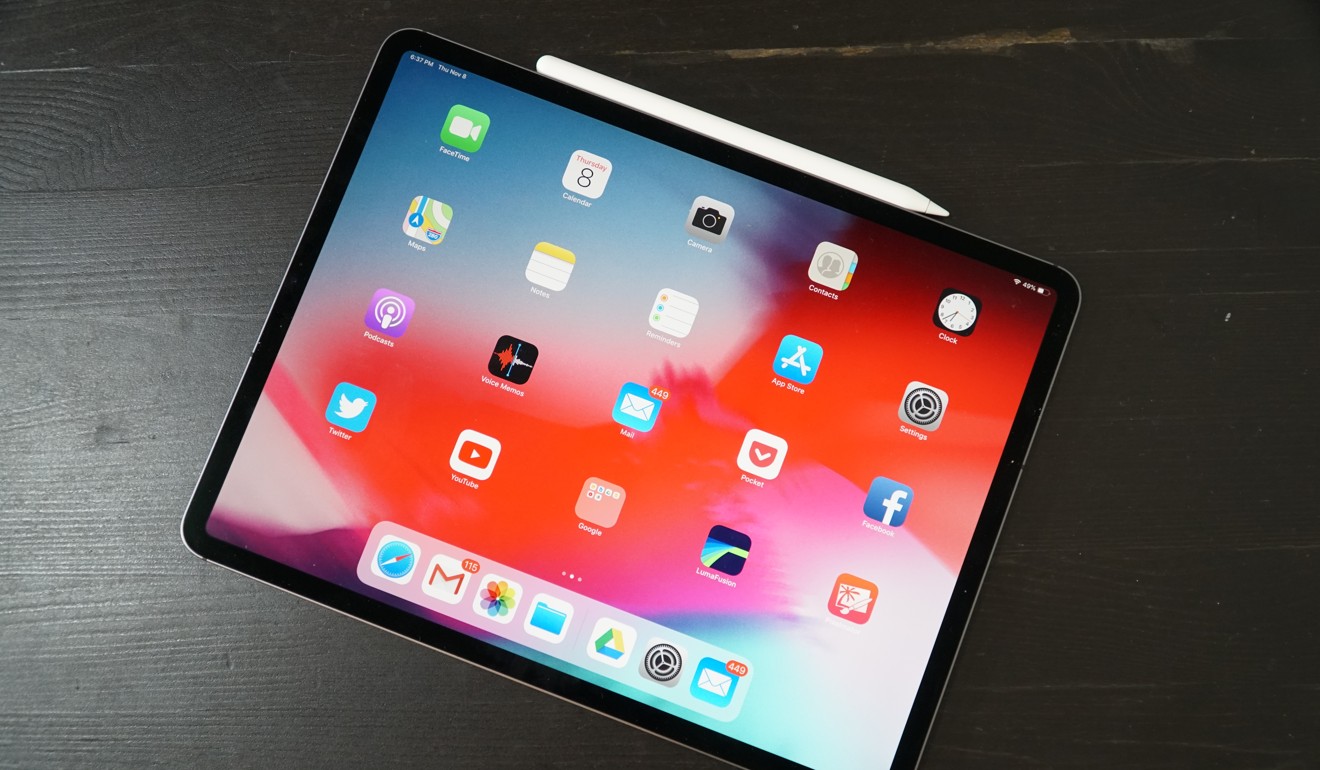 The Apple iPad Pro 2018 has a 12.9-inch LCD display. Bezels have been trimmed drastically from previous iPads, and the home button and fingerprint sensor has been removed in favour of Apple’s Face ID scanning system. Photo: Ben Sin