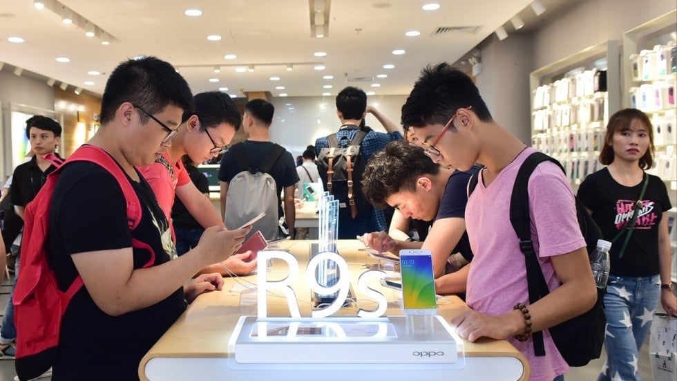 An Oppo experience store in Guangzhou, where users can try out smartphones. (Picture: Oppo)