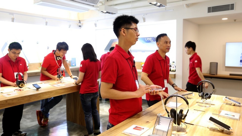 Xiaomi is opening 61 Mi Stores in the lead-up to China's May Day public holiday. (Picture: South China Morning Post)