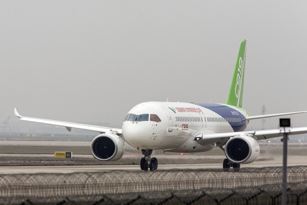 China's first big passenger jet C919 completes its maiden test flight in Shanghai on May 5, 2017. (Picture: Bloomberg)