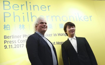 Simon Rattle (left), chief conductor of the Berlin Philharmonic Orchestra, and Korean pianist Cho Seong-jin will perform in Hong Kong on Friday. Photo: Nora Tam