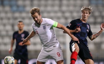 England's forward Harry Kane (L) vies with Croatia's defender Tin Jedvaj during their Uefa Nations League match. Photo: AFP