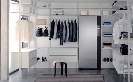 Refresh Butler from V-ZUG keeps your prized garments in top condition