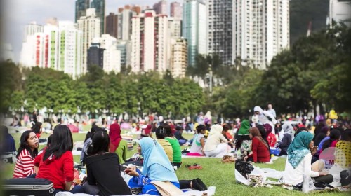 How do Hong Kong's domestic helpers sleep?