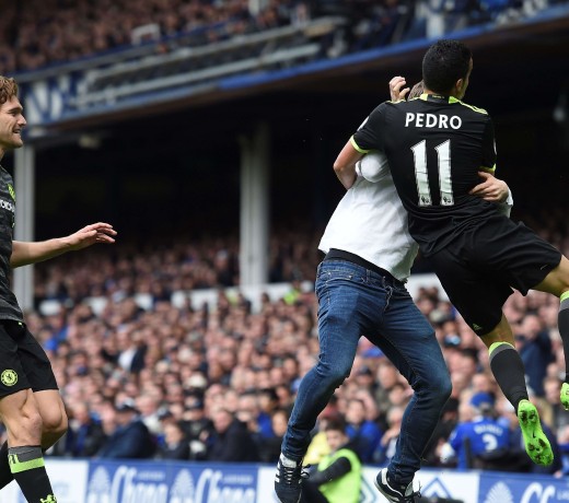 Spaniard’s sublime strike breaks Everton’s resistance as the Blues romp to a 3-0 victory in the English Premier League