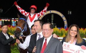 Team Lucky Nine celebrate the super galloper’s first KrisFlyer Sprint victory in 2013. Photo: Kenneth Chan
