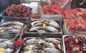 A variety of fish and shellfish tempts seafood lovers at the Gwangjang Market in Seoul. Photo: Susan Jung