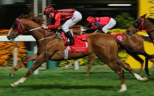 Zac Purton guides Eagle Way to victory in the Group Three January Cup. Photos: Kenneth Chan