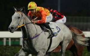 Derek Leung guides Pingwu Spark to victory at Sha Tin in December. Photos: Kenneth Chan