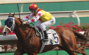 Zac Purton guides Elite Boy to victory in March. Photos: Kenneth Chan