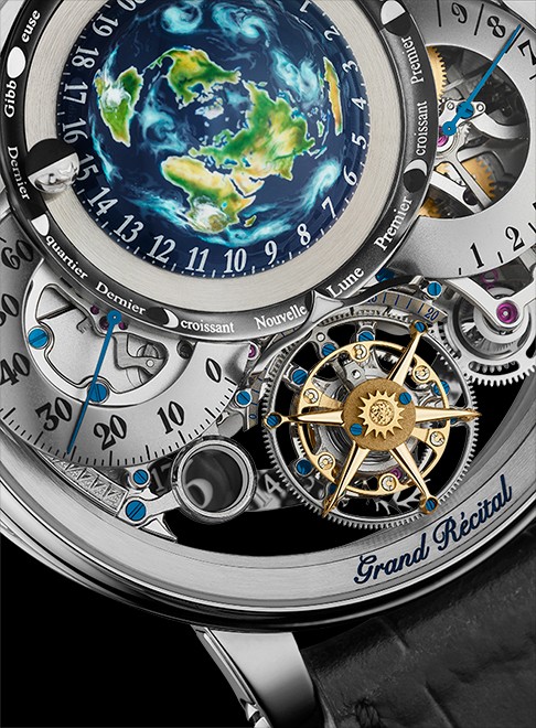 Close up of the dial of the Récital 22 Grand Récital.