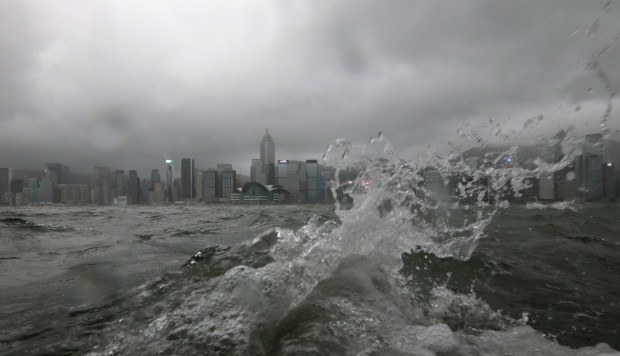warning hk travel 1 No warning Storm Hong Kong escapes downgraded as to