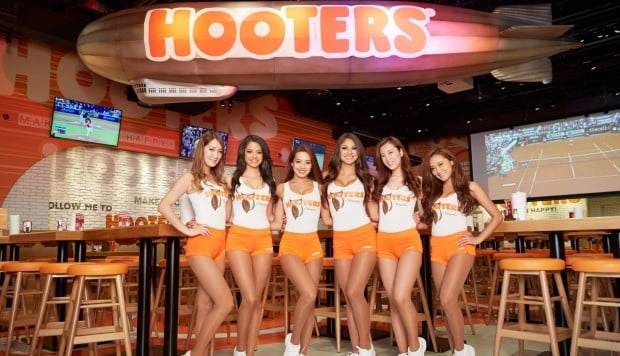 Only Hooters Restaurant In Hong Kong Closed As Questions Linger After