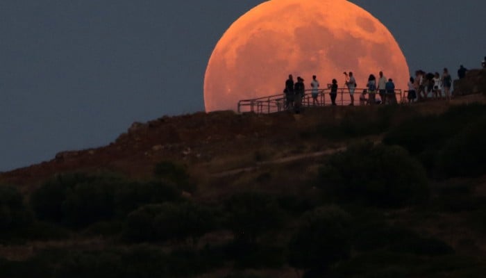 Stunning photos of partial lunar eclipse around the world | South China ...