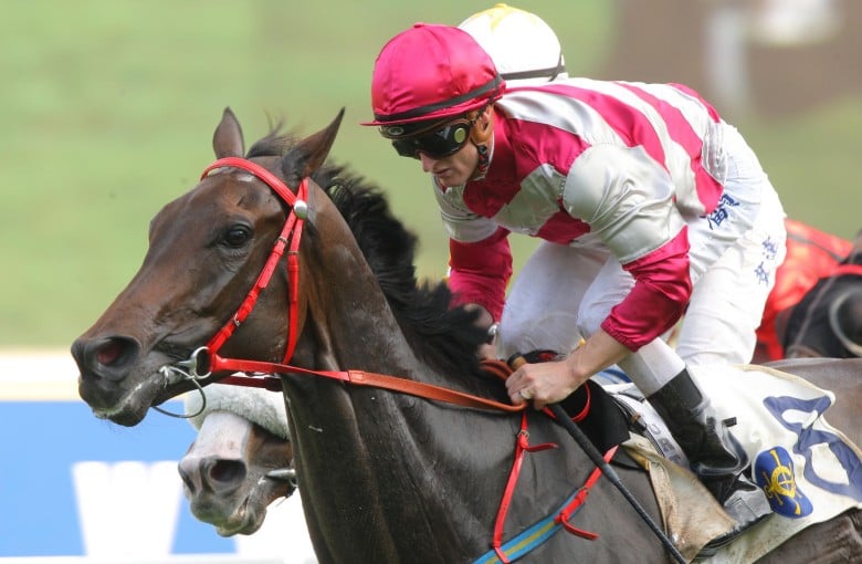 Zac Purton rode a rare winner for John Size on promising Ensuring. Photos: Kenneth Chan 